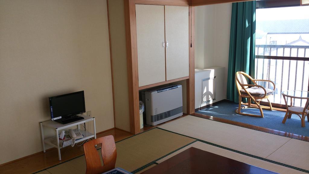Akakura Sun Hotel Myoko Ruang foto